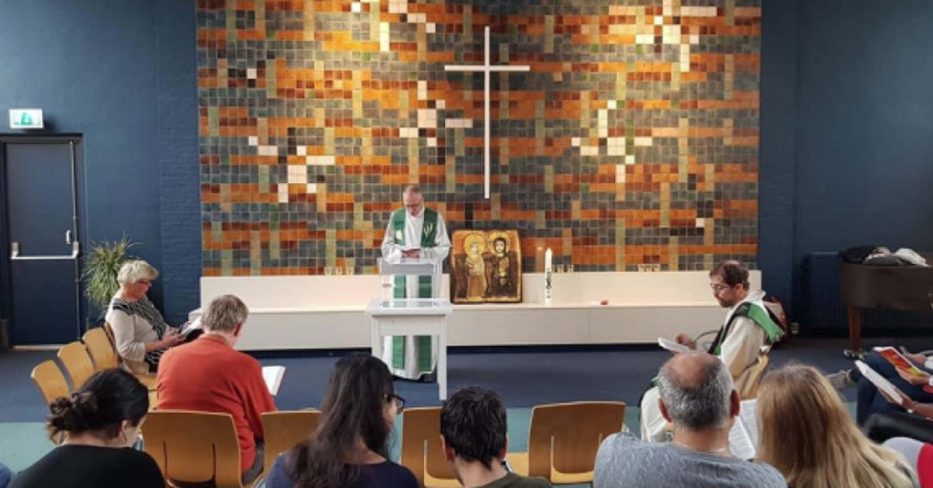 Church Holds Continuous Worship Service To Prevent Family's Deportation
