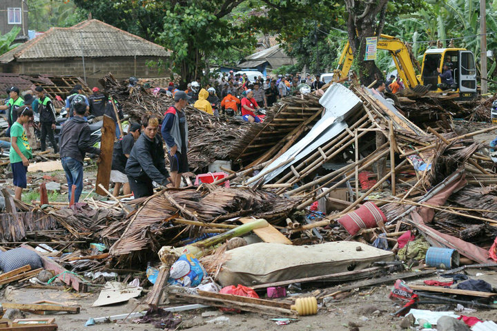  At Least 222 Dead After Tsunami Sweeps Indonesia Beach