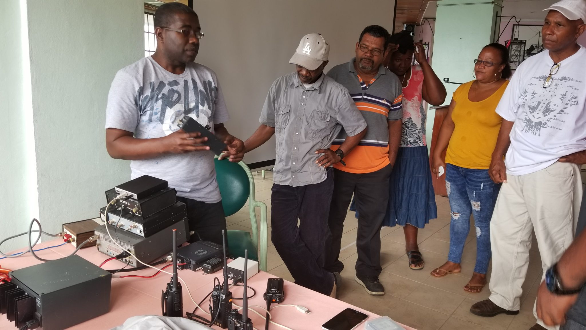  IOM Assists in Strengthening Dominica’s Emergency Communication Network
