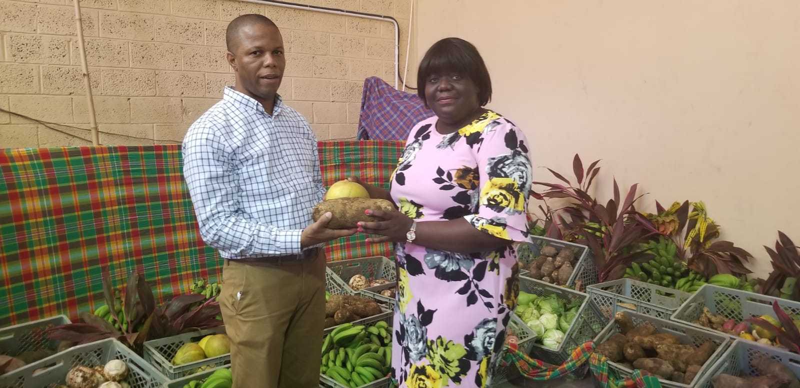 Ministry of Agriculture makes charitable donations