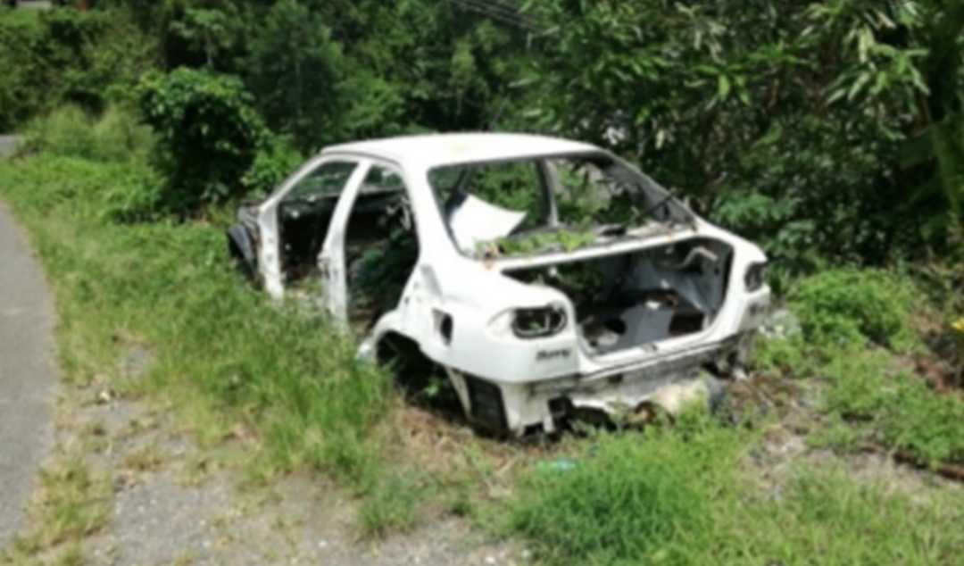 PM Skerrit Issues Warning Over Derelict Vehicles