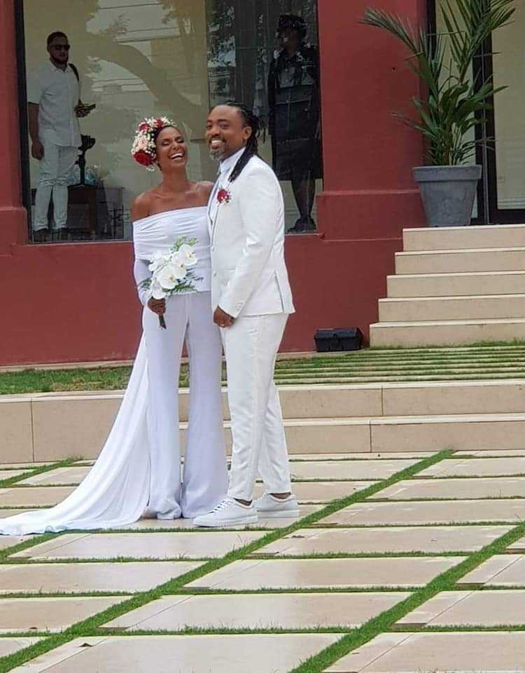  MACHEL WEDS RENEE