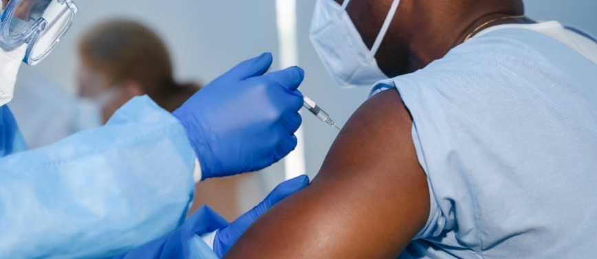  PAHO/WHO Seeks to Gauge Acceptance of COVID-19 Vaccines Among Caribbean Health Care Workers