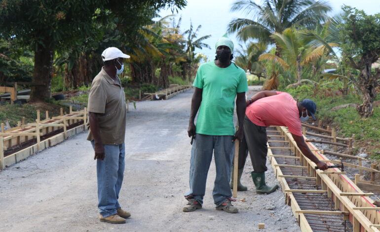 FARMERS CONTINUE TO BENEFIT AS GOVERNMENT ACCELERATES ISLANDWIDE REHABILIATION OF FARM ACCESS ROADS￼