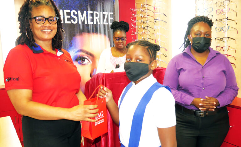 “Courts Optical gifts 100 pairs of FREE glasses on World Sight Day”