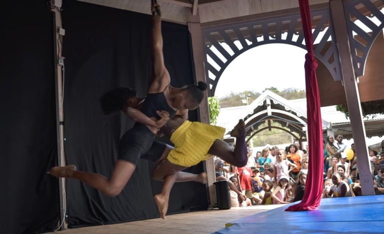 10 YOUNG DOMINICANS PERFORM AT A CIRCUS ARTS FESTIVAL IN MARTINIQUE