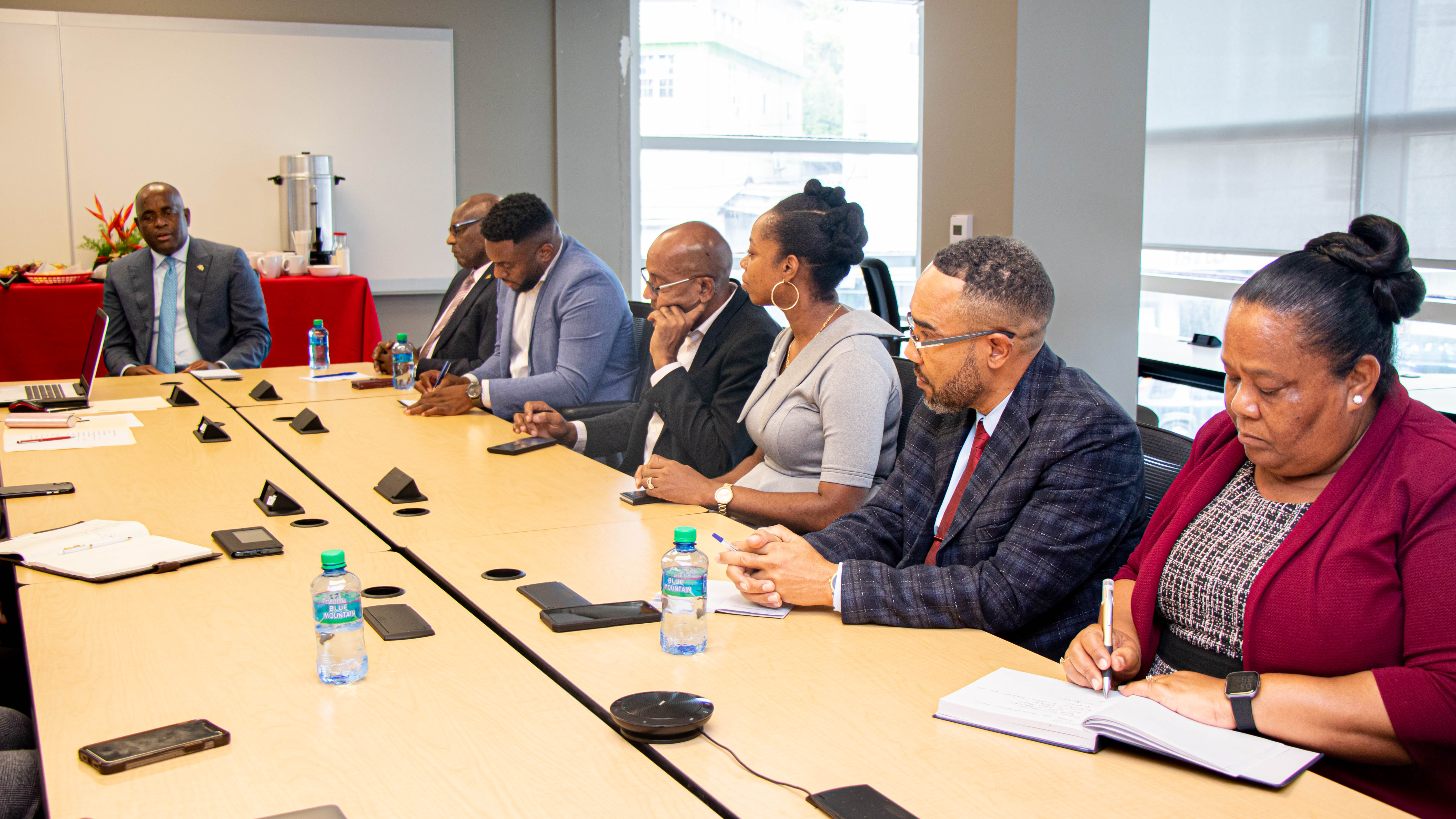 IAAR SITE VISITORS MEET WITH DOMINICA’S PRIME MINISTER ROOSEVELT SKERRIT TO DISCUSS COLLABORATION WITH THE AMERICAN CANADIAN SCHOOL OF MEDICINE