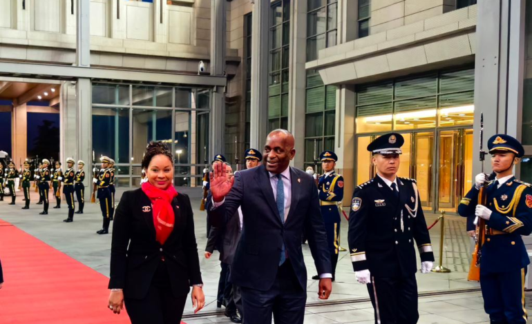 Prime minister of Commonwealth of Dominica lands in Beijing to start official visit