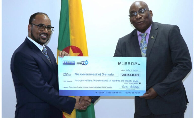  CCRIF CEO Visits Grenada, Hands Over Payouts of US$55.6 Million (EC$150 million) to Its Members in Grenada