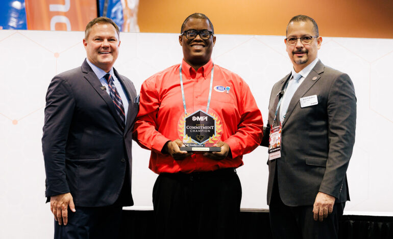Harris Paints Honoured with International Award of Distinction